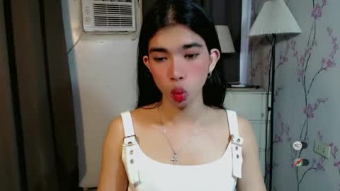 TRIXIE online show from 2, 3, 2026