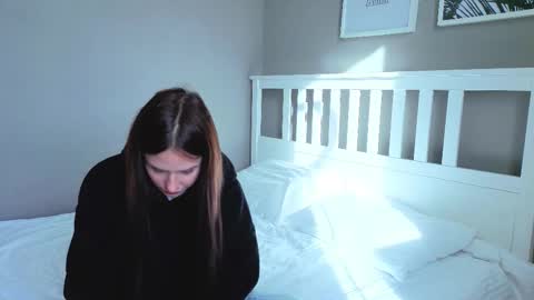 Snapshot of beauty_crown_baby chatting on 19, 10, 2025 beauty_crown_baby online show from 19, 10, 2025