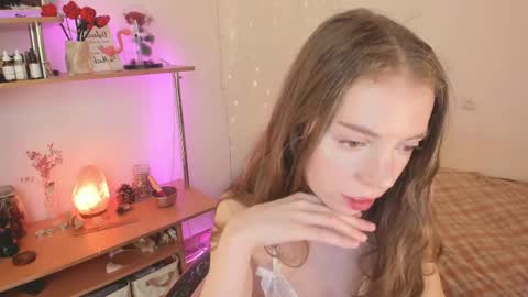 Snapshot of beautyeliise chatting on 4, 5, 2026 Eliise online show from 4, 5, 2026