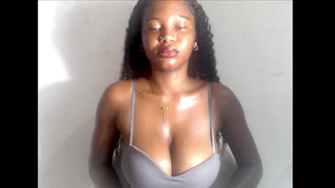 beautyslut1 online show from 25, 3, 2026