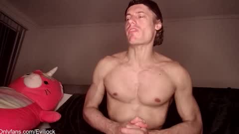 bebe  dust online show from 25, 11, 2025