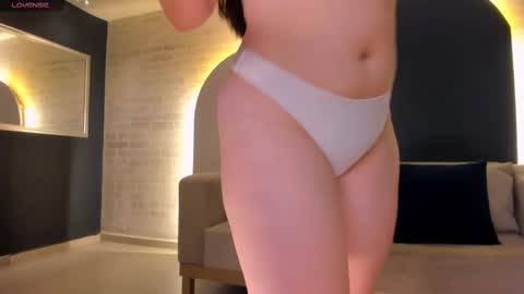 Snapshot of beccabaxter chatting on 8, 2, 2025 Am Becca online show from 8, 2, 2025