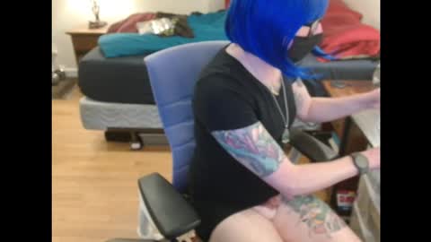 Snapshot of beckyking chatting on 25, 12, 2024 BeckyKinkg online show from 25, 12, 2024