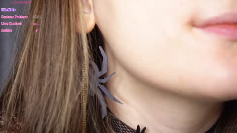 BeckyMartens come join me on    while im offline here  online show from 31, 10, 2025