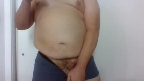 Snapshot of beefybirugbybro chatting on 9, 9, 2025 beefy rugby bro full of beer online show from 9, 9, 2025