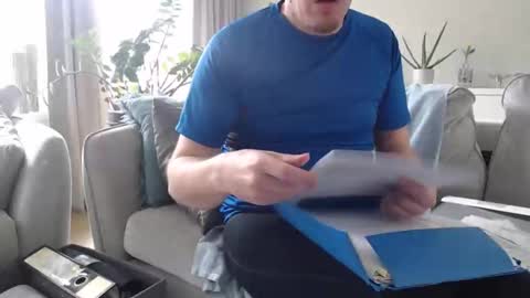 Snapshot of beejee88 chatting on 12, 4, 2026 beejee88 online show from 12, 4, 2026