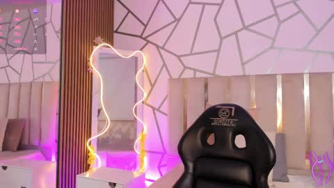 BELLA online show from 5, 4, 2026