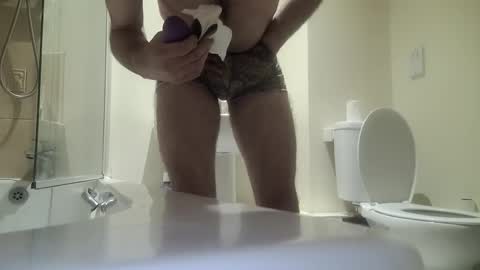 Snapshot of begbestuk chatting on 1, 10, 2025 begbestuk online show from 1, 10, 2025