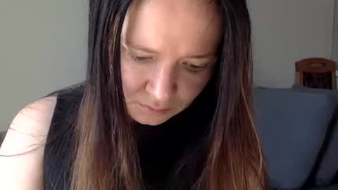 Snapshot of belajulia chatting on 9, 10, 2025 belajulia online show from 9, 10, 2025