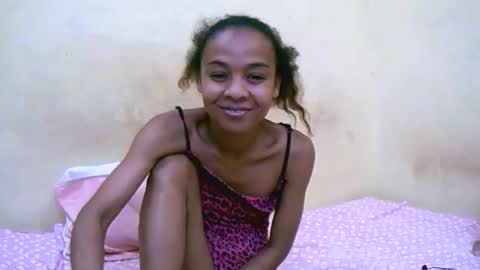 bella193999 online show from 20, 12, 2025