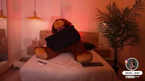 Snapshot of bella__donne chatting on 16, 9, 2025 online show from 16, 9, 2025