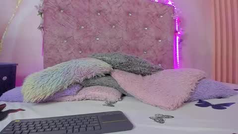 Melanie  online show from 22, 12, 2025