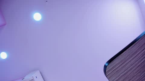 Snapshot of bella_adams_ chatting on 2, 12, 2024 isabella online show from 2, 12, 2024