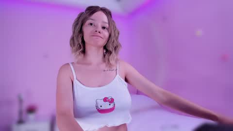 Snapshot of bella_adams_ chatting on 31, 1, 2025 isabella online show from 31, 1, 2025