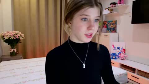 Snapshot of bella_amoury chatting on 2, 3, 2026 Bella online show from 2, 3, 2026