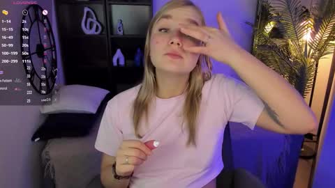 Bella online show from 3, 12, 2025