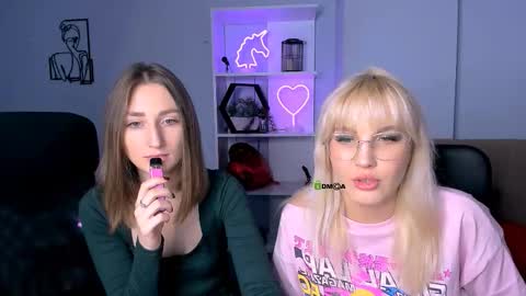 Bella online show from 6, 11, 2025