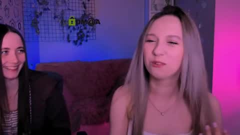 Bella online show from 8, 4, 2026