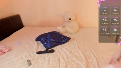 Snapshot of bella_faith chatting on 9, 3, 2025 bella_faith online show from 9, 3, 2025
