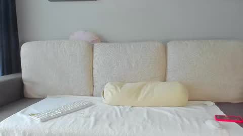 Snapshot of bella_hot77 chatting on 15, 2, 2025 Anna online show from 15, 2, 2025