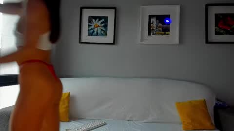 Snapshot of bella_hot77 chatting on 17, 9, 2025 Anna online show from 17, 9, 2025