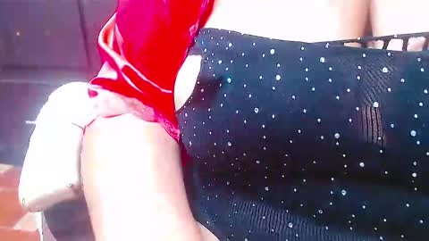 Snapshot of bella_lady_1_ chatting on 7, 12, 2024 lady online show from 7, 12, 2024