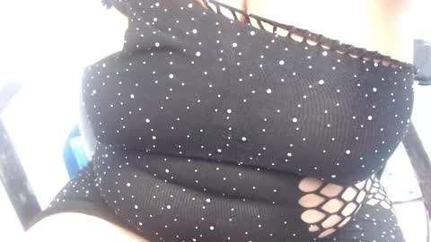Snapshot of bella_lady_1_ chatting on 12, 2, 2025 lady online show from 12, 2, 2025