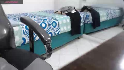 Snapshot of bella_lady_1_ chatting on 18, 2, 2025 lady online show from 18, 2, 2025