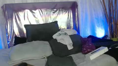 Snapshot of bella_lr chatting on 16, 9, 2025 Valentina online show from 16, 9, 2025