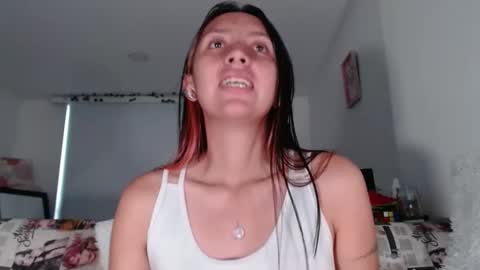 Bella Marlowe online show from 19, 1, 2025