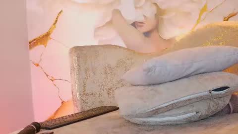 Snapshot of bella_moonlight_cr chatting on 7, 7, 2026 BELLA online show from 7, 7, 2026