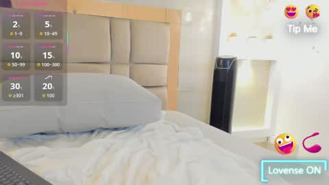 Snapshot of bella_novoa chatting on 29, 4, 2026 BELLA online show from 29, 4, 2026