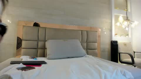 Snapshot of bella_novoa chatting on 15, 5, 2026 BELLA online show from 15, 5, 2026