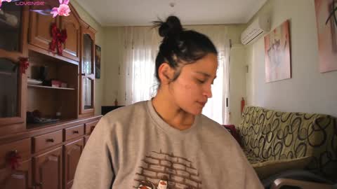 bella_pocahontas3 online show from 19, 1, 2025