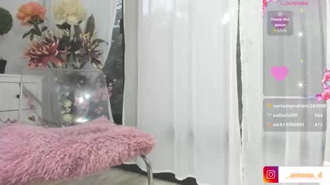 bella_posh online show from 10, 11, 2025