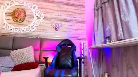 Snapshot of bella_salvatore chatting on 26, 9, 2025 online show from 26, 9, 2025