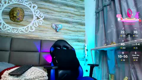 Snapshot of bella_salvatore chatting on 7, 10, 2025 online show from 7, 10, 2025