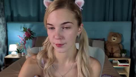 Bella online show from 1, 12, 2025