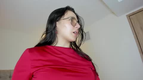 Snapshot of bella_sumers chatting on 16, 5, 2026 Bella online show from 16, 5, 2026