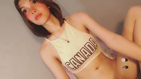 Snapshot of bella_tara chatting on 3, 12, 2024 Bella online show from 3, 12, 2024