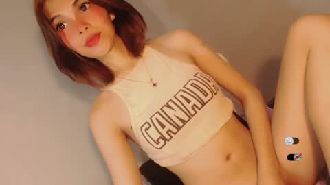 Snapshot of bella_tara chatting on 9, 12, 2024 Bella online show from 9, 12, 2024