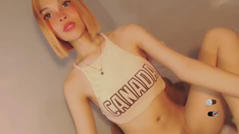 Snapshot of bella_tara chatting on 17, 12, 2024 Bella online show from 17, 12, 2024