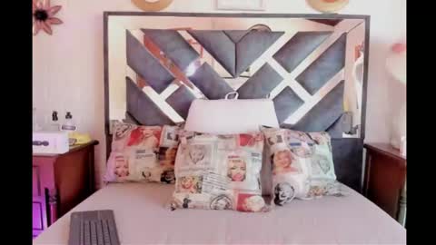 bella_volup online show from 16, 7, 2026