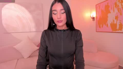  Bella C  online show from 25, 1, 2025