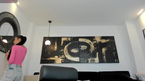  Bella C  online show from 5, 3, 2025