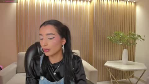  Bella C  online show from 28, 5, 2026