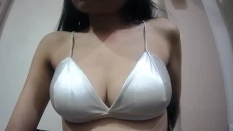 Snapshot of bellacrystall chatting on 24, 1, 2025 bellacrystall online show from 24, 1, 2025
