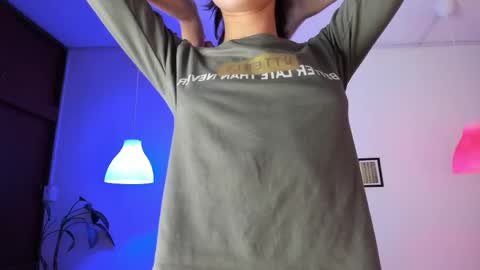 Snapshot of belladonaa_ chatting on 24, 5, 2026 Belladona online show from 24, 5, 2026