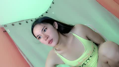 Bella rowt online show from 28, 1, 2025