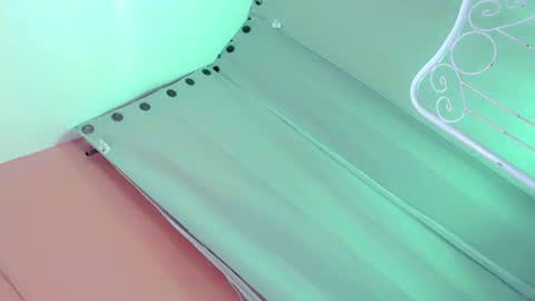 Bella rowt online show from 6, 2, 2025